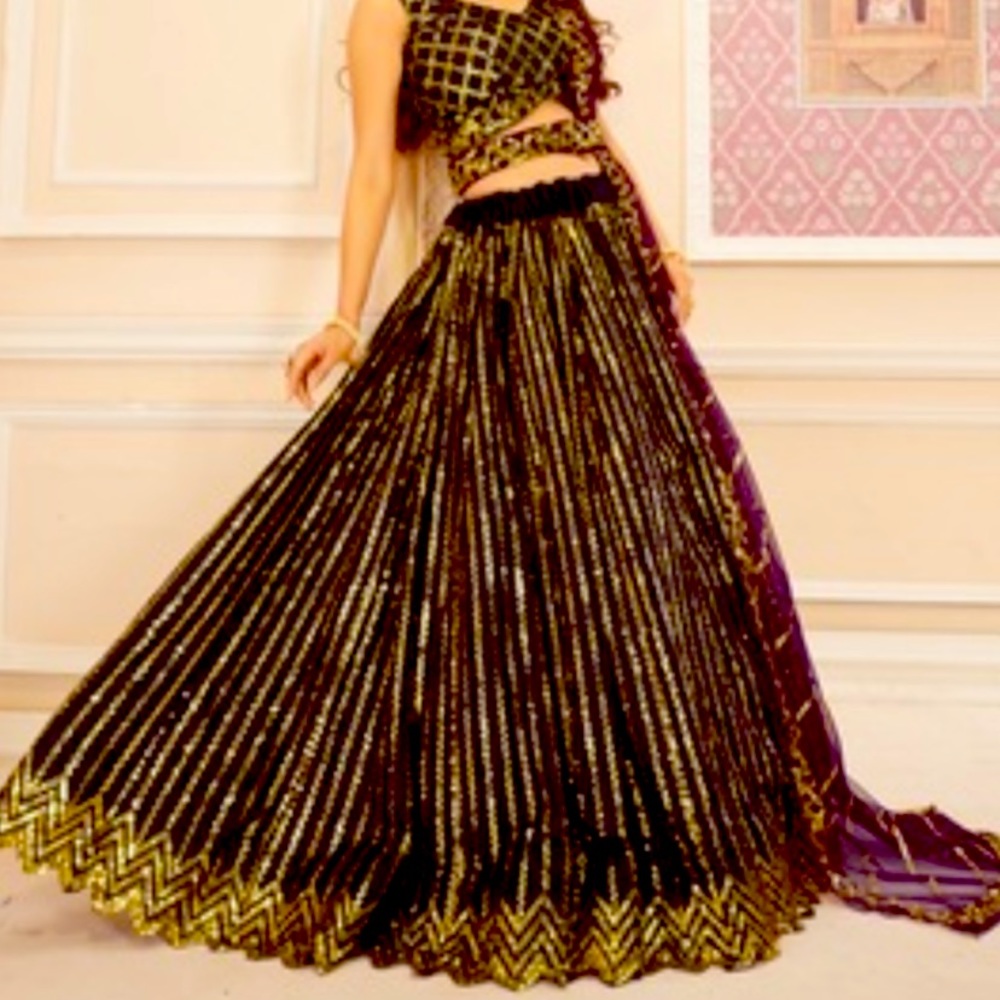 Deep purple & Gold lehenga choli with scarf. Custom-made in India. Never worn